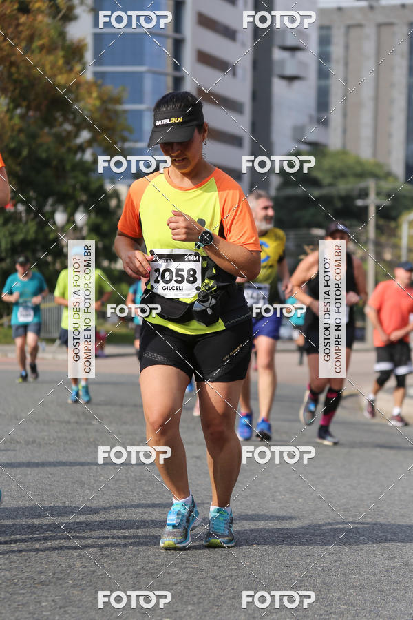 Buy your photos of the eventMeia Maratona Internacional de Curitiba 2018 on Fotop