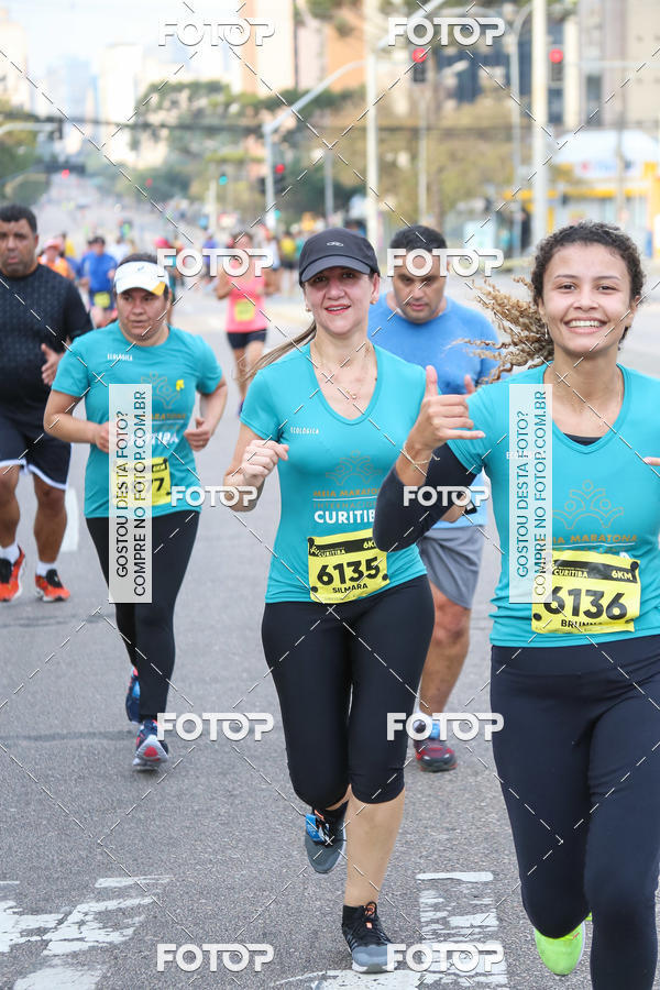 Buy your photos of the eventMeia Maratona Internacional de Curitiba 2018 on Fotop