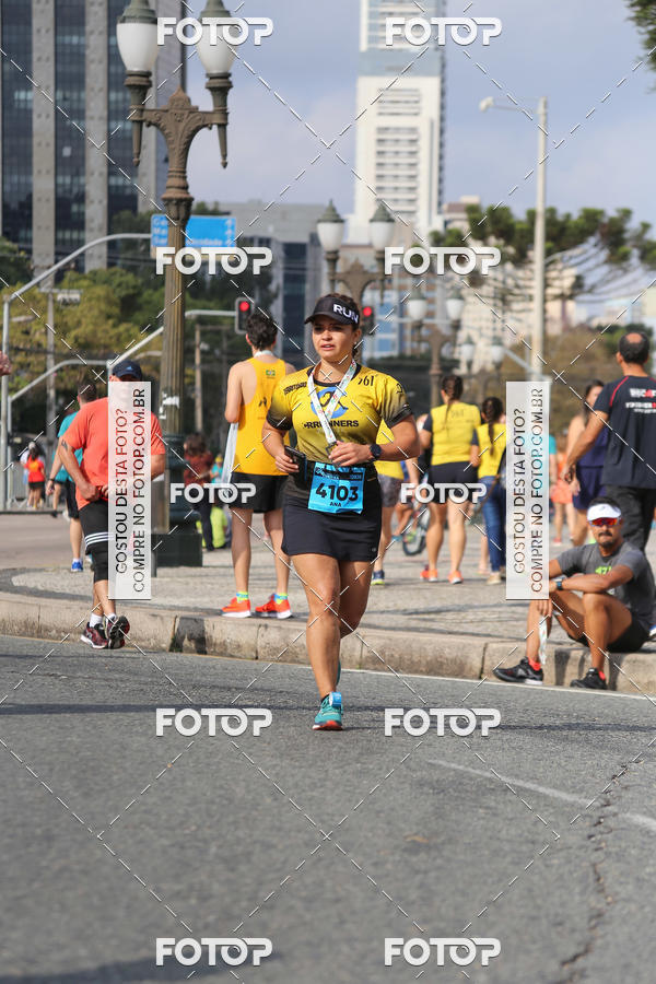 Buy your photos of the eventMeia Maratona Internacional de Curitiba 2018 on Fotop