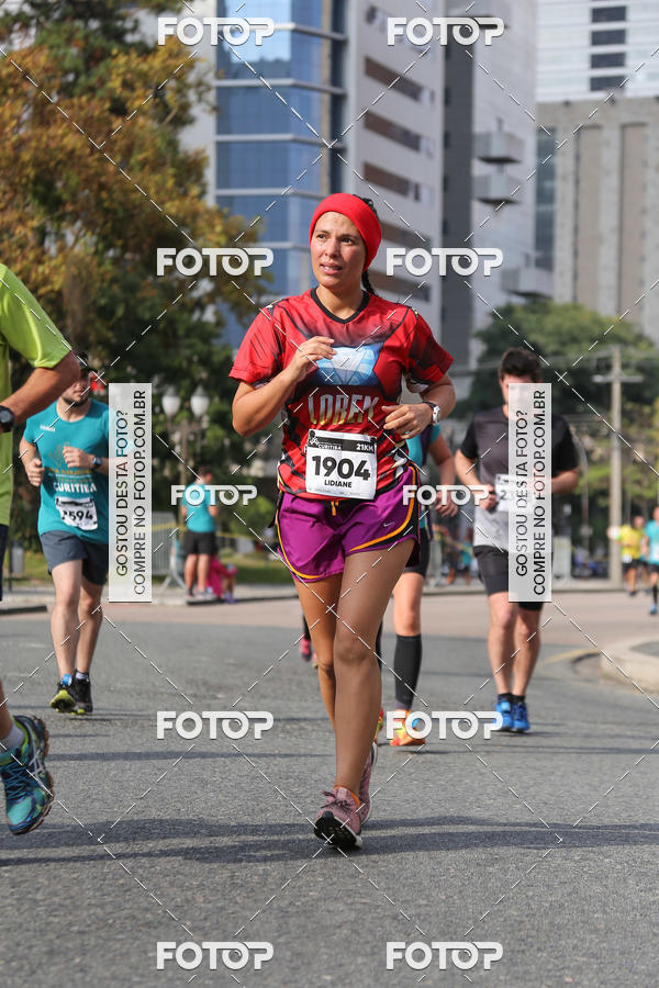 Buy your photos of the eventMeia Maratona Internacional de Curitiba 2018 on Fotop