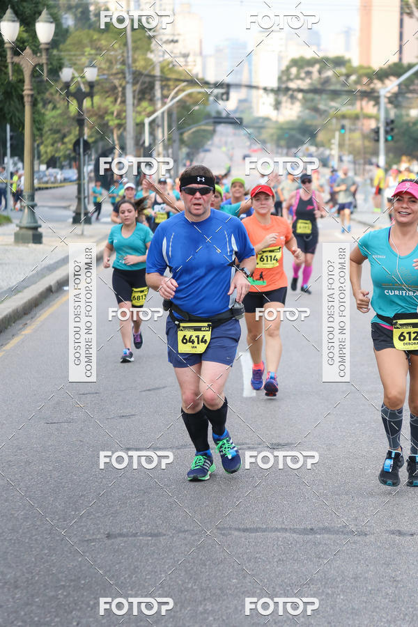 Buy your photos of the eventMeia Maratona Internacional de Curitiba 2018 on Fotop