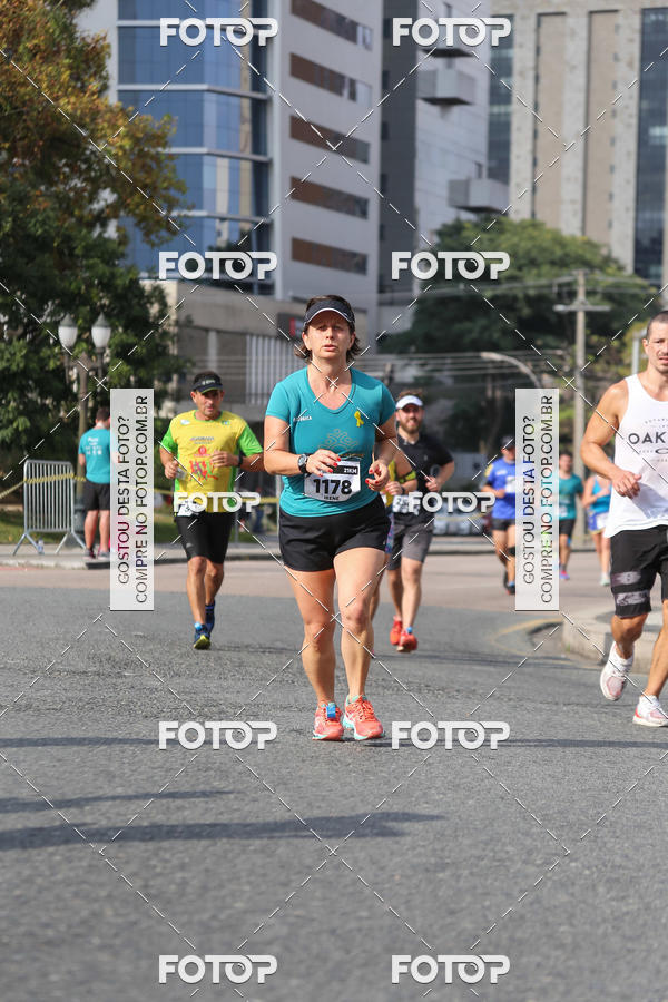 Buy your photos of the eventMeia Maratona Internacional de Curitiba 2018 on Fotop