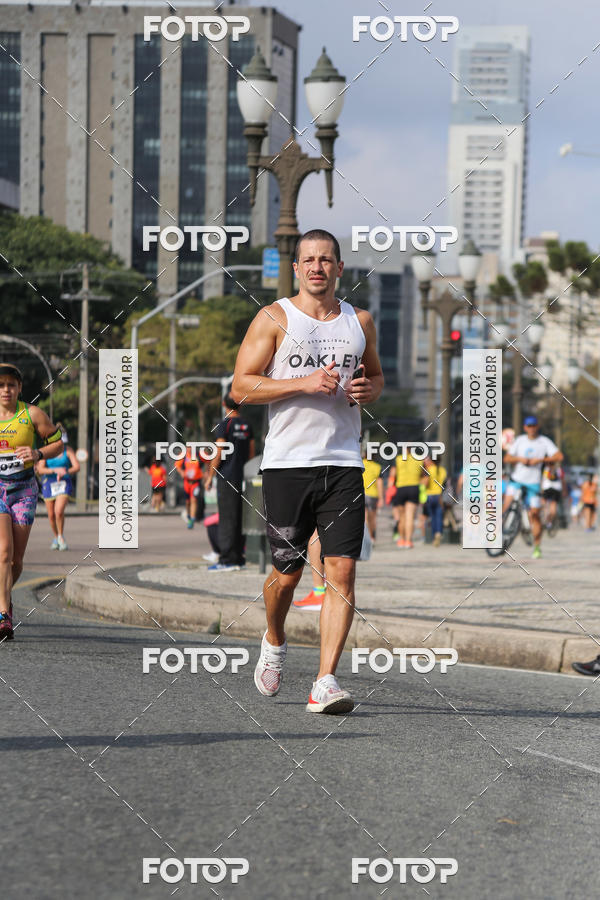 Buy your photos of the eventMeia Maratona Internacional de Curitiba 2018 on Fotop