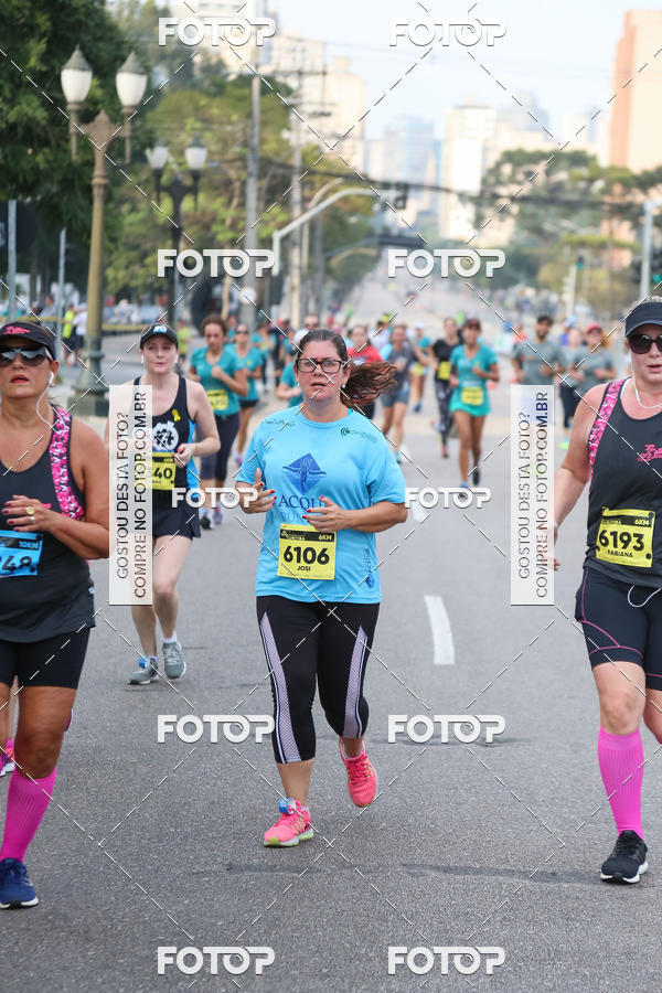 Buy your photos of the eventMeia Maratona Internacional de Curitiba 2018 on Fotop