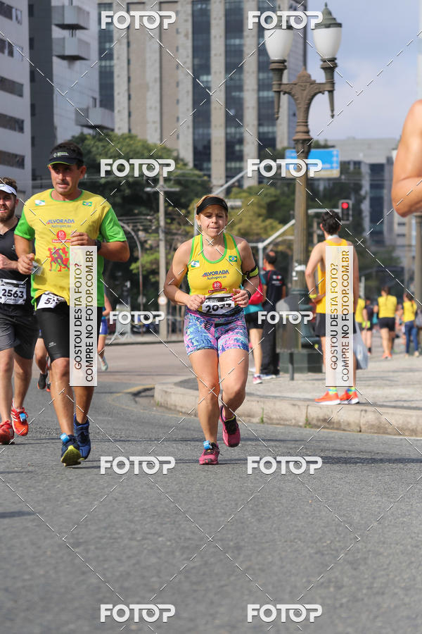 Buy your photos of the eventMeia Maratona Internacional de Curitiba 2018 on Fotop