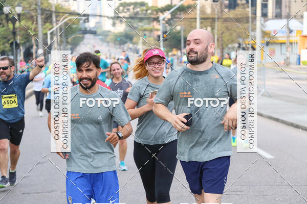 Buy your photos of the eventMeia Maratona Internacional de Curitiba 2018 on Fotop