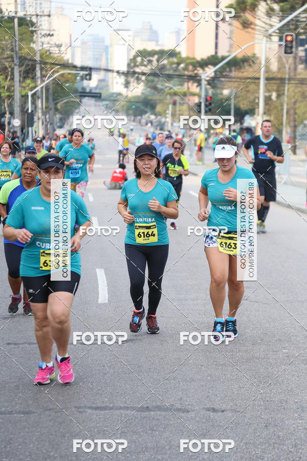 Buy your photos of the eventMeia Maratona Internacional de Curitiba 2018 on Fotop