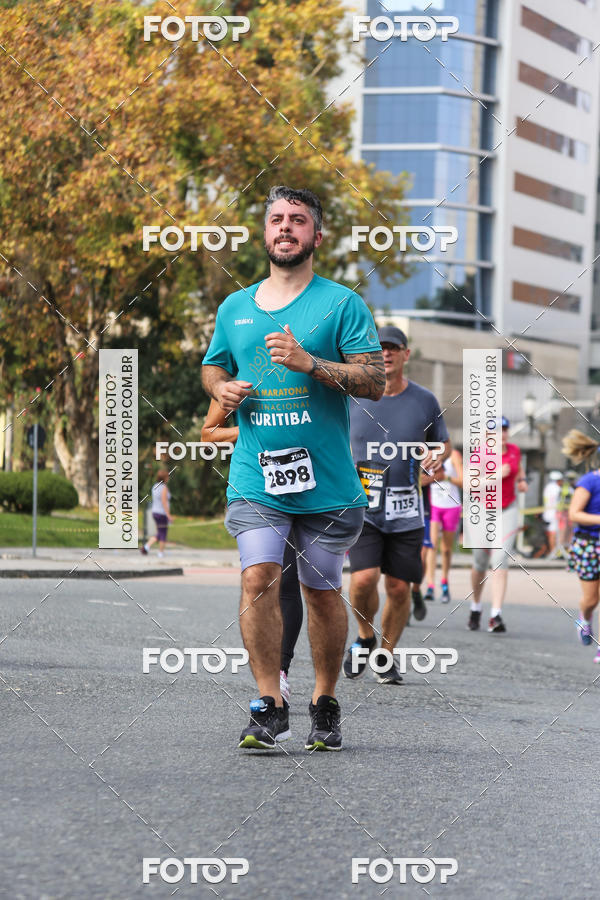Buy your photos of the eventMeia Maratona Internacional de Curitiba 2018 on Fotop