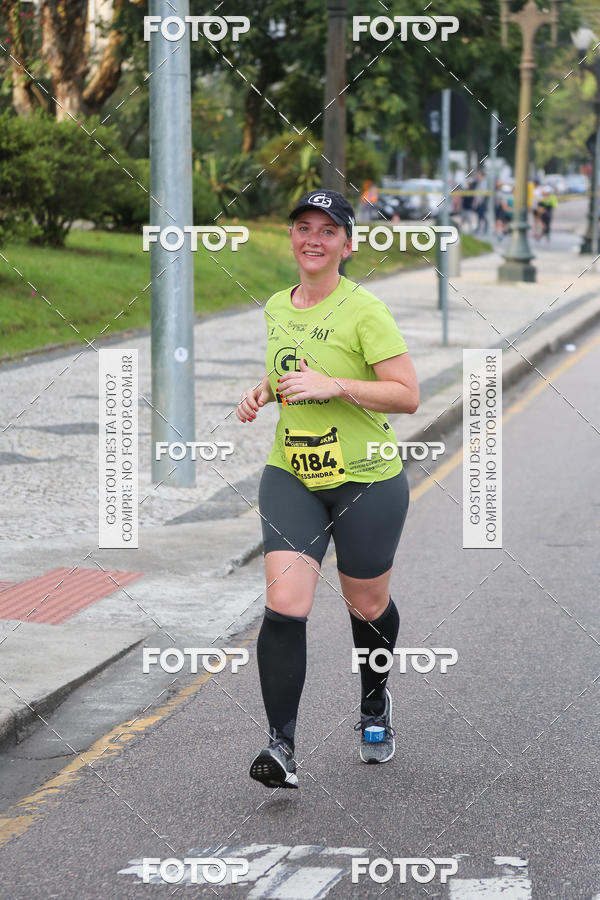 Buy your photos of the eventMeia Maratona Internacional de Curitiba 2018 on Fotop