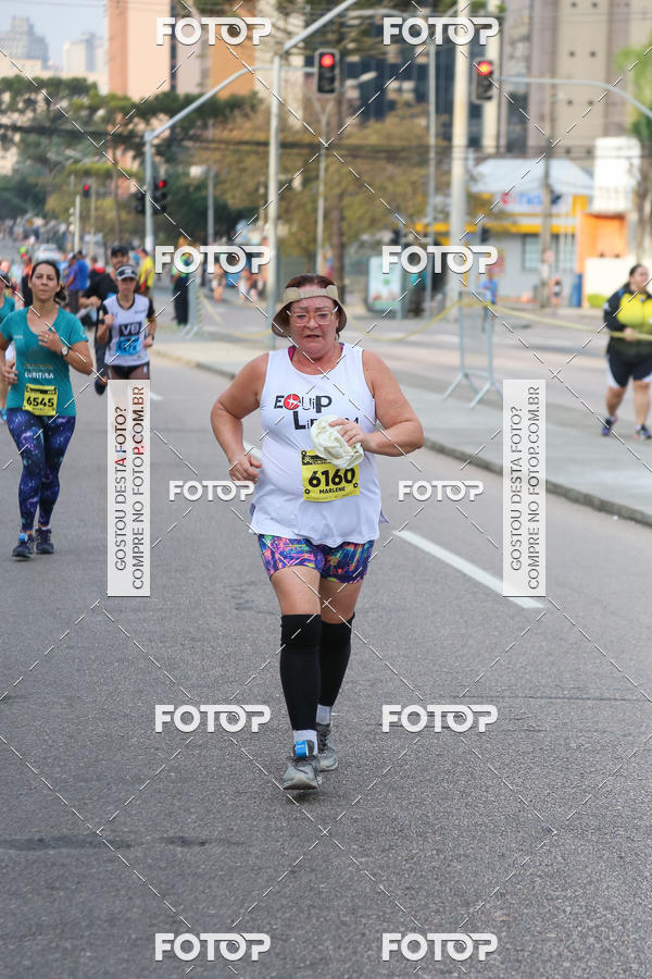 Buy your photos of the eventMeia Maratona Internacional de Curitiba 2018 on Fotop
