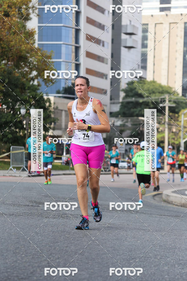 Buy your photos of the eventMeia Maratona Internacional de Curitiba 2018 on Fotop