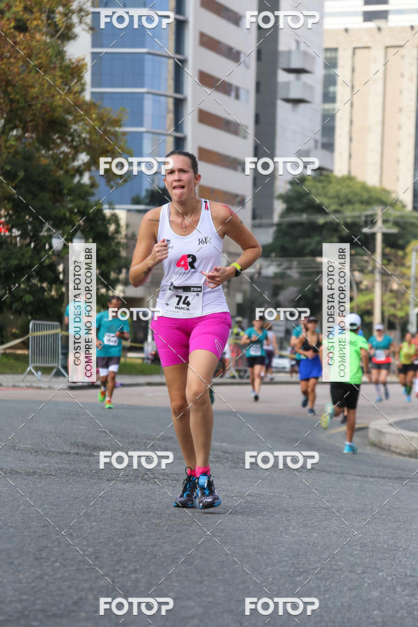 Buy your photos of the eventMeia Maratona Internacional de Curitiba 2018 on Fotop
