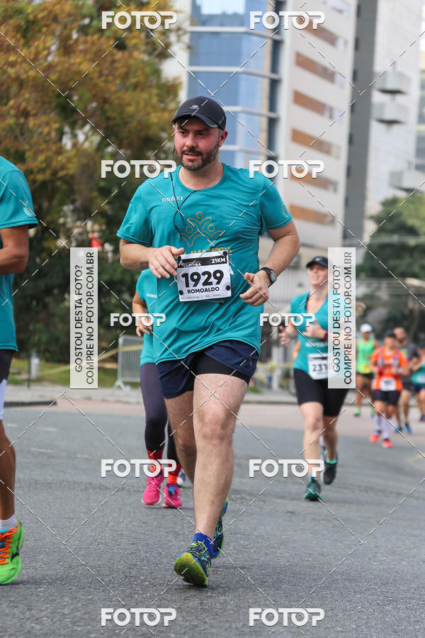 Buy your photos of the eventMeia Maratona Internacional de Curitiba 2018 on Fotop