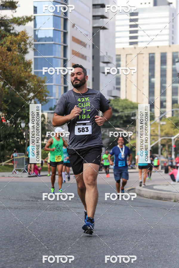 Buy your photos of the eventMeia Maratona Internacional de Curitiba 2018 on Fotop