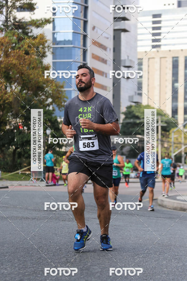 Buy your photos of the eventMeia Maratona Internacional de Curitiba 2018 on Fotop