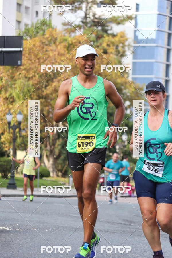 Buy your photos of the eventMeia Maratona Internacional de Curitiba 2018 on Fotop