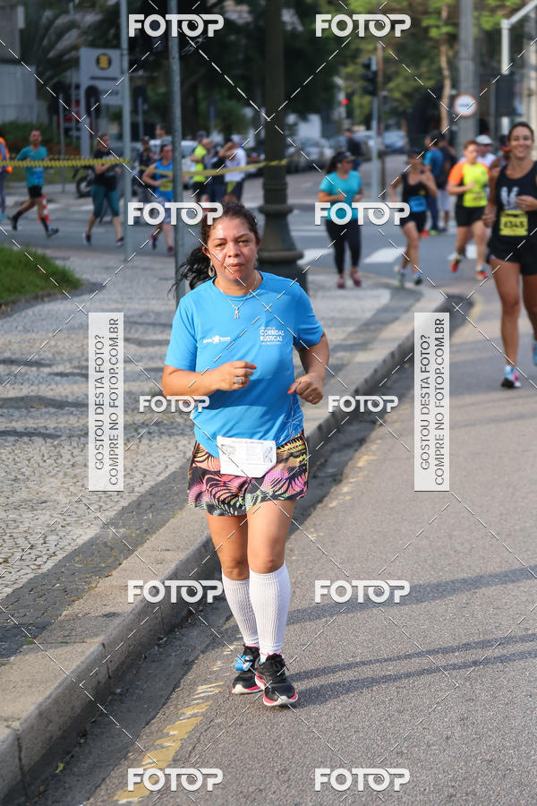 Buy your photos of the eventMeia Maratona Internacional de Curitiba 2018 on Fotop