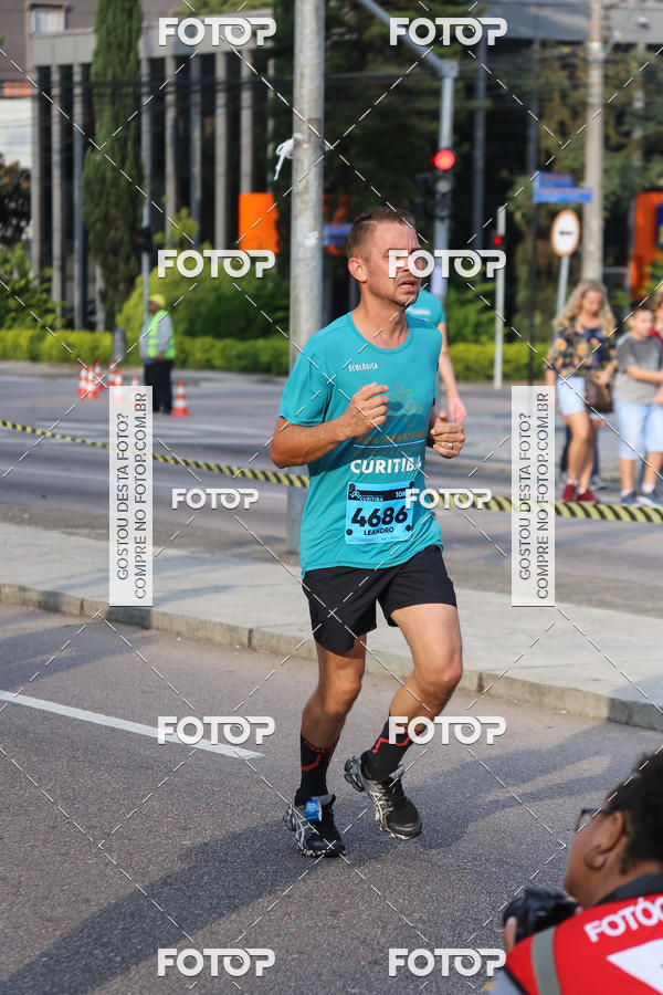 Buy your photos of the eventMeia Maratona Internacional de Curitiba 2018 on Fotop