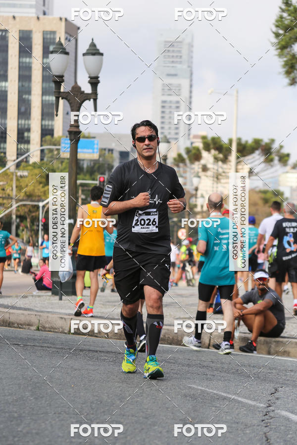 Buy your photos of the eventMeia Maratona Internacional de Curitiba 2018 on Fotop