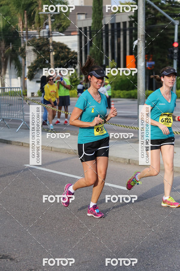 Buy your photos of the eventMeia Maratona Internacional de Curitiba 2018 on Fotop