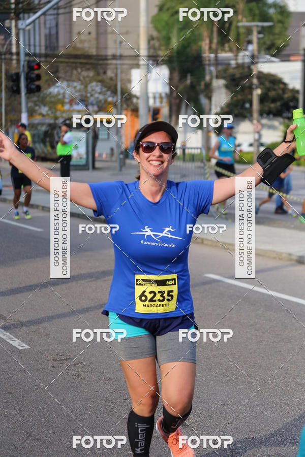 Buy your photos of the eventMeia Maratona Internacional de Curitiba 2018 on Fotop