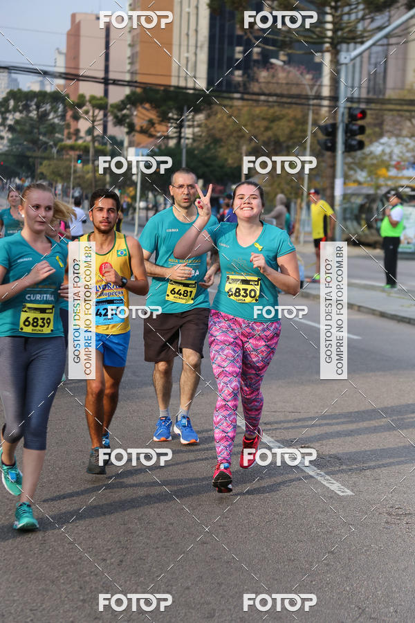 Buy your photos of the eventMeia Maratona Internacional de Curitiba 2018 on Fotop