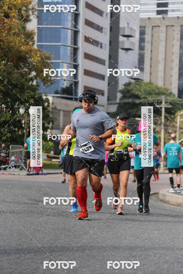 Buy your photos of the eventMeia Maratona Internacional de Curitiba 2018 on Fotop