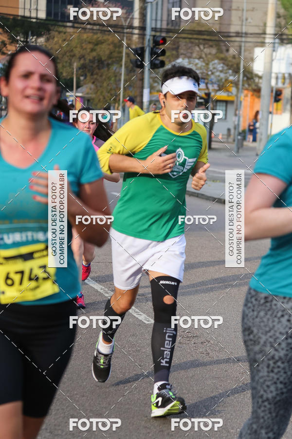 Buy your photos of the eventMeia Maratona Internacional de Curitiba 2018 on Fotop