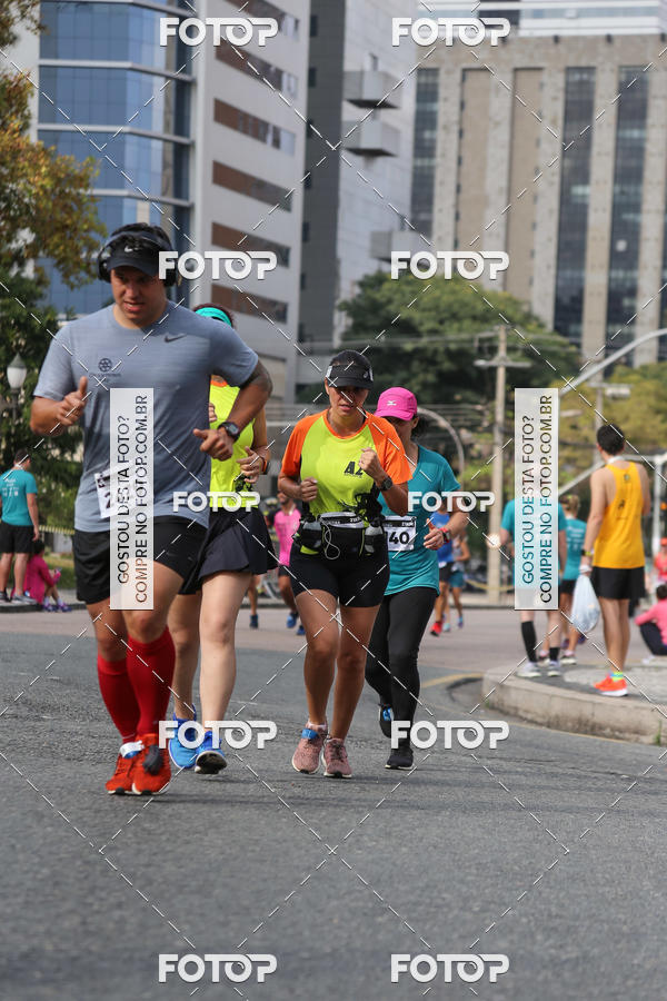Buy your photos of the eventMeia Maratona Internacional de Curitiba 2018 on Fotop
