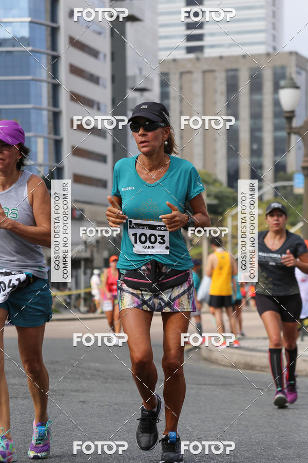 Buy your photos of the eventMeia Maratona Internacional de Curitiba 2018 on Fotop