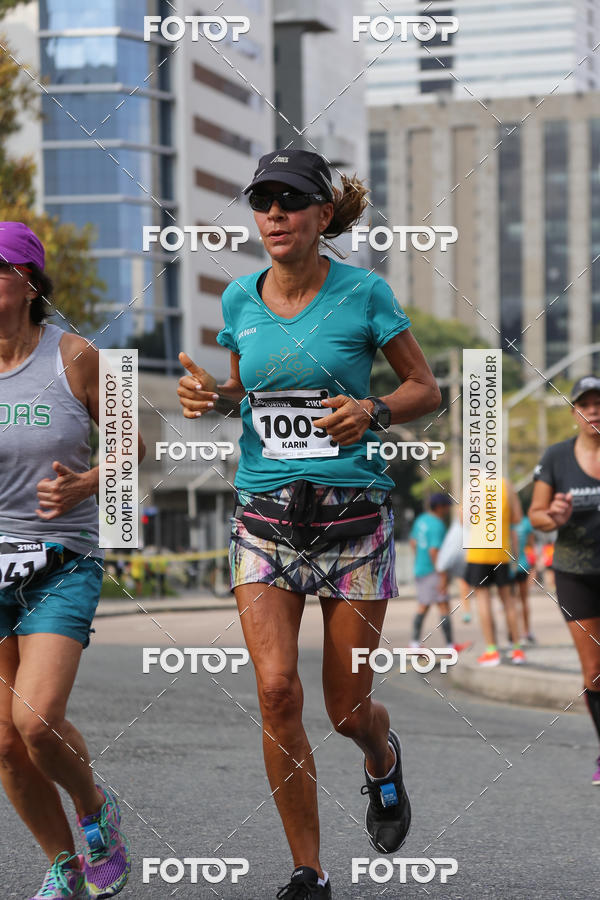 Buy your photos of the eventMeia Maratona Internacional de Curitiba 2018 on Fotop