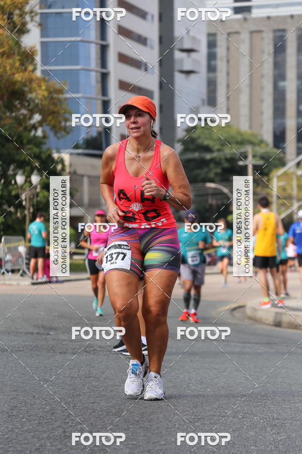 Buy your photos of the eventMeia Maratona Internacional de Curitiba 2018 on Fotop