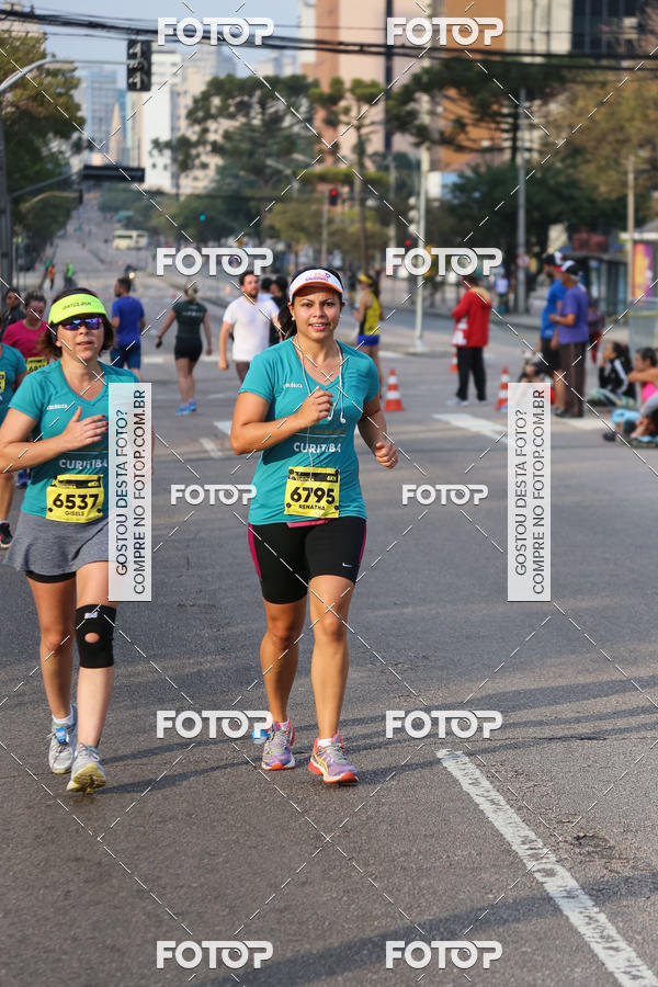 Buy your photos of the eventMeia Maratona Internacional de Curitiba 2018 on Fotop