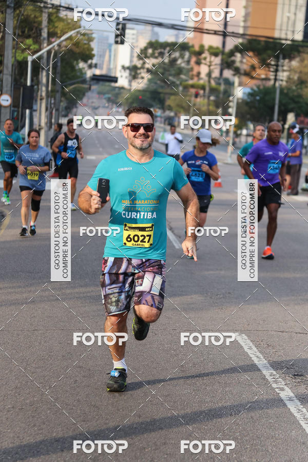 Buy your photos of the eventMeia Maratona Internacional de Curitiba 2018 on Fotop