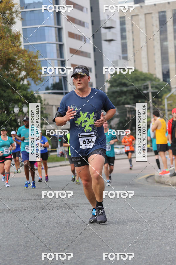 Buy your photos of the eventMeia Maratona Internacional de Curitiba 2018 on Fotop