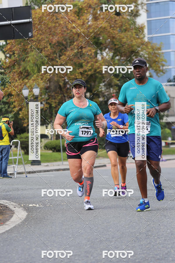 Buy your photos of the eventMeia Maratona Internacional de Curitiba 2018 on Fotop