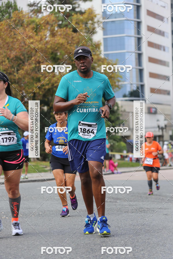 Buy your photos of the eventMeia Maratona Internacional de Curitiba 2018 on Fotop