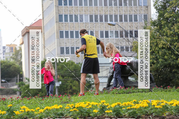 Buy your photos of the eventMeia Maratona Internacional de Curitiba 2018 on Fotop