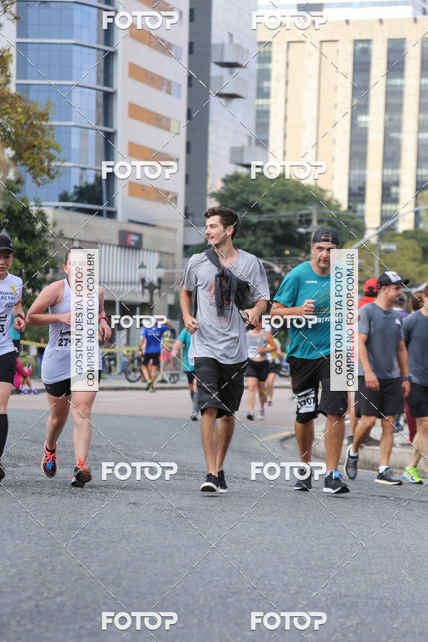 Buy your photos of the eventMeia Maratona Internacional de Curitiba 2018 on Fotop