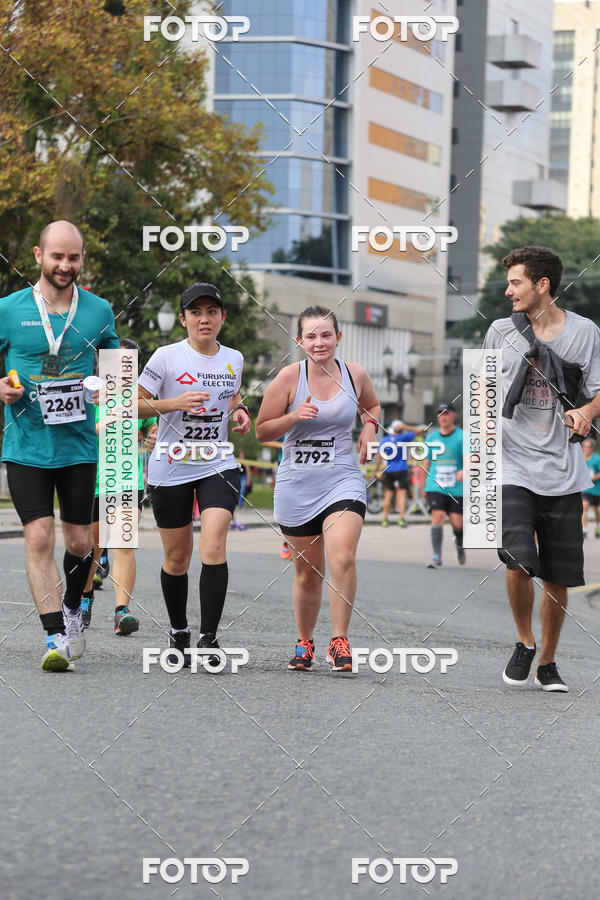 Buy your photos of the eventMeia Maratona Internacional de Curitiba 2018 on Fotop