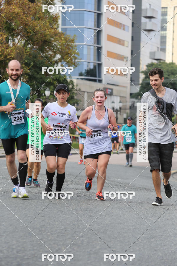 Buy your photos of the eventMeia Maratona Internacional de Curitiba 2018 on Fotop