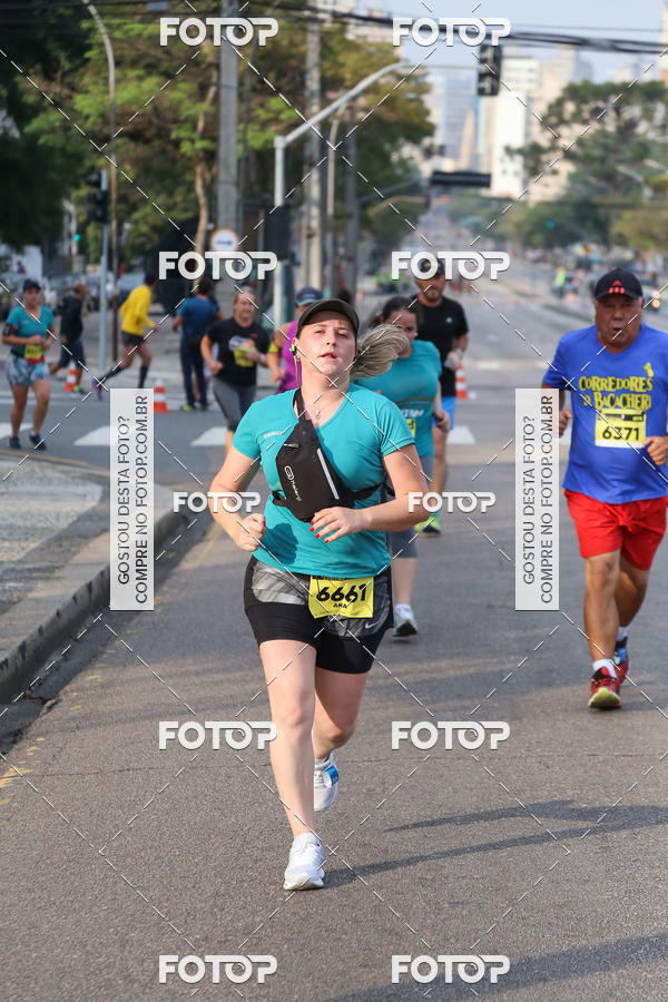 Buy your photos of the eventMeia Maratona Internacional de Curitiba 2018 on Fotop