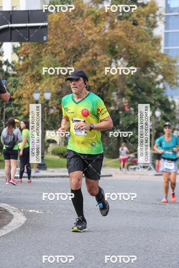 Buy your photos of the eventMeia Maratona Internacional de Curitiba 2018 on Fotop