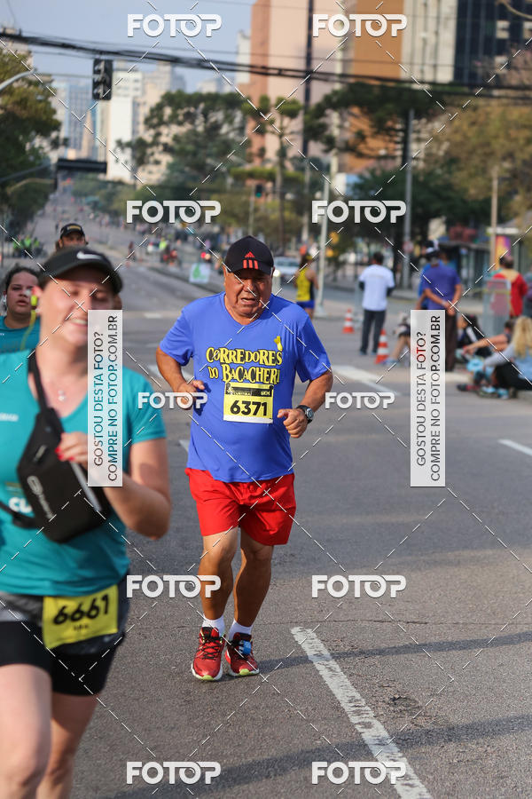 Buy your photos of the eventMeia Maratona Internacional de Curitiba 2018 on Fotop