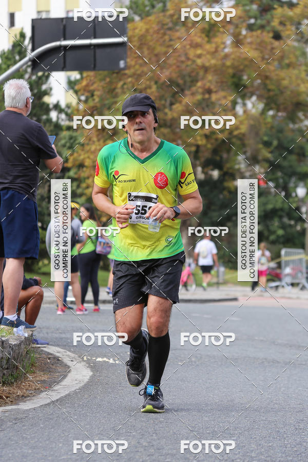 Buy your photos of the eventMeia Maratona Internacional de Curitiba 2018 on Fotop