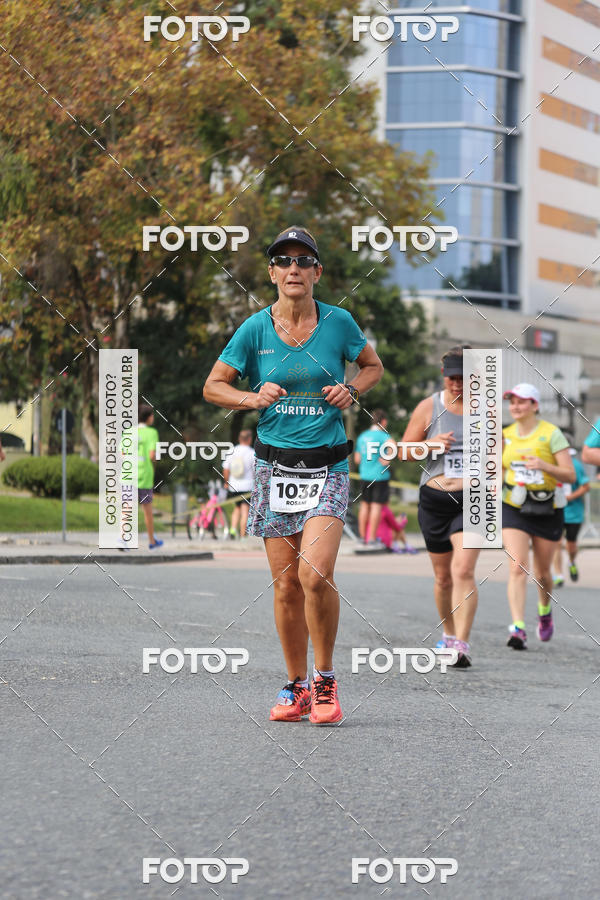 Buy your photos of the eventMeia Maratona Internacional de Curitiba 2018 on Fotop