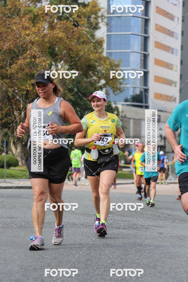 Buy your photos of the eventMeia Maratona Internacional de Curitiba 2018 on Fotop