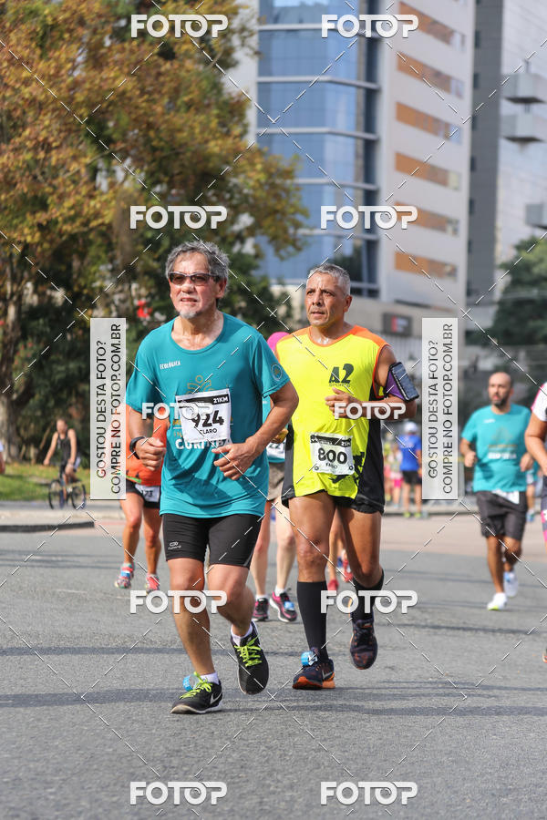 Buy your photos of the eventMeia Maratona Internacional de Curitiba 2018 on Fotop
