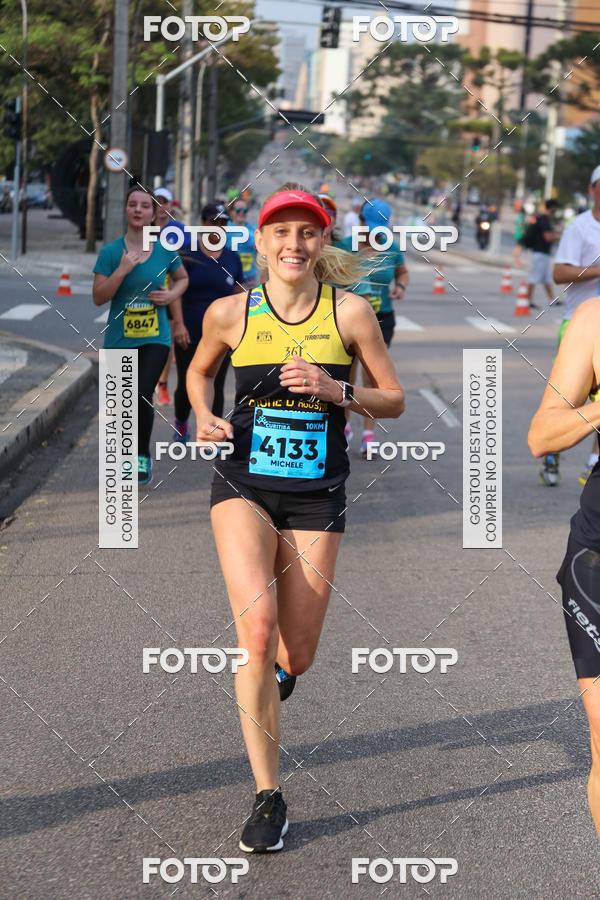 Buy your photos of the eventMeia Maratona Internacional de Curitiba 2018 on Fotop