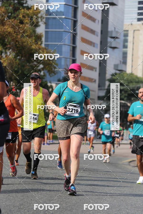 Buy your photos of the eventMeia Maratona Internacional de Curitiba 2018 on Fotop